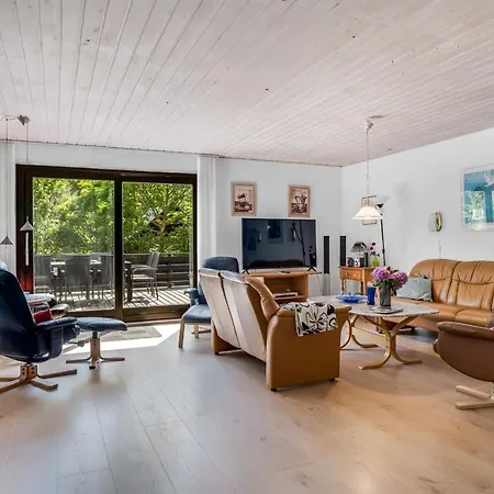Anine - 200m To The Fjord By Interhome Nyaraló