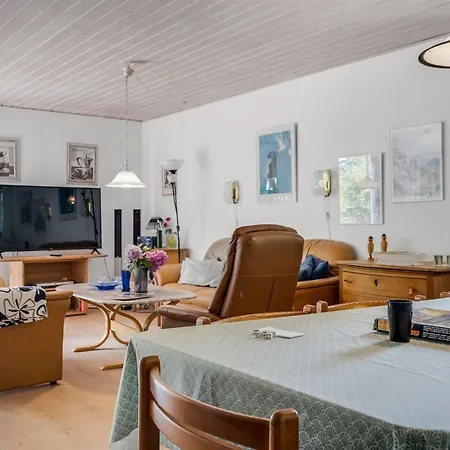 Anine - 200m To The Fjord By Interhome * Højslev