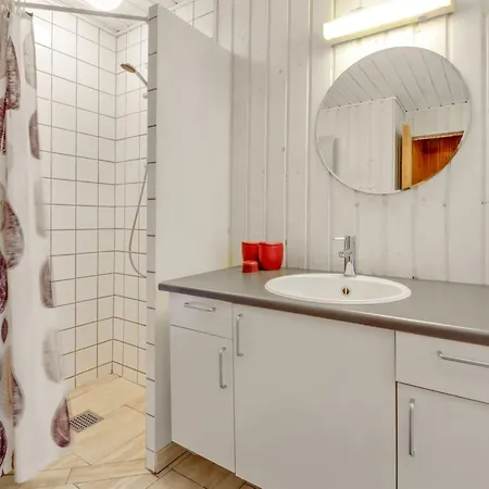 Anine - 200m To The Fjord By Interhome Højslev